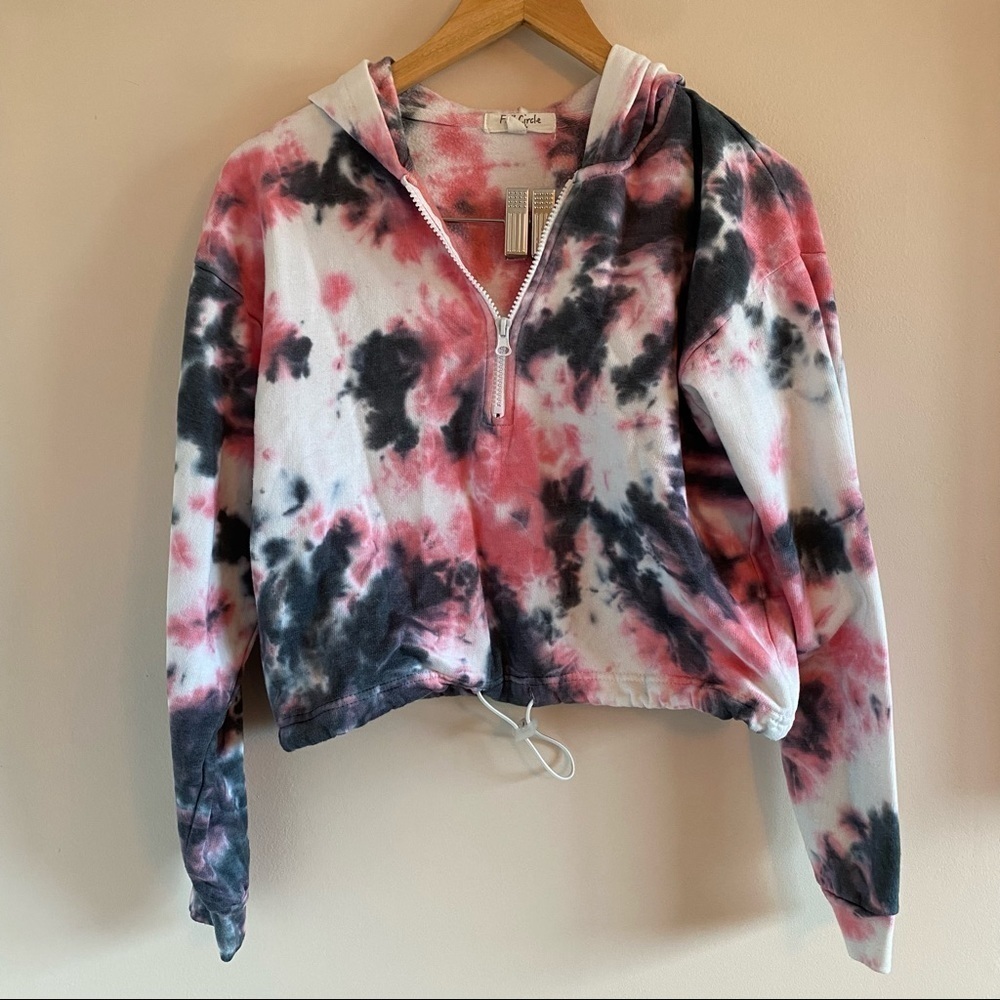 Full Circle Pink & Black Tie-Dye Cropped Hoodie – Size Small